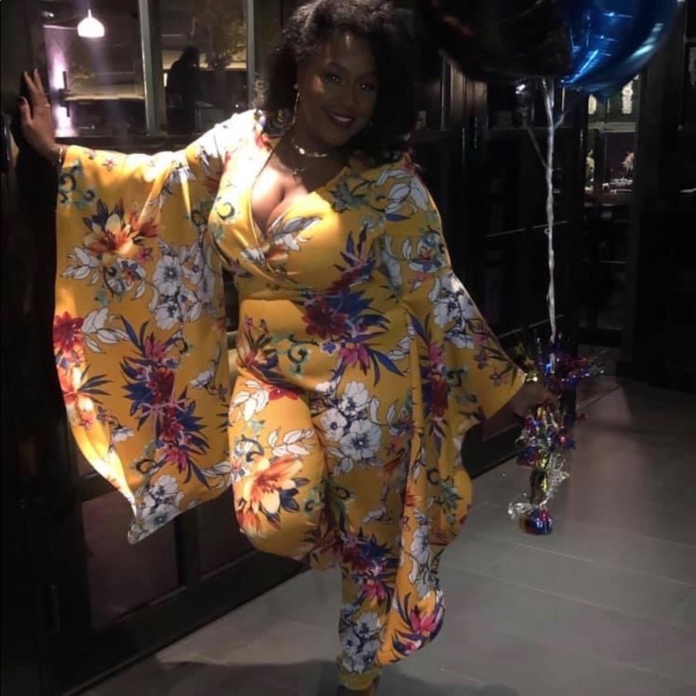 Jumpsuit - Picture 3 of 6